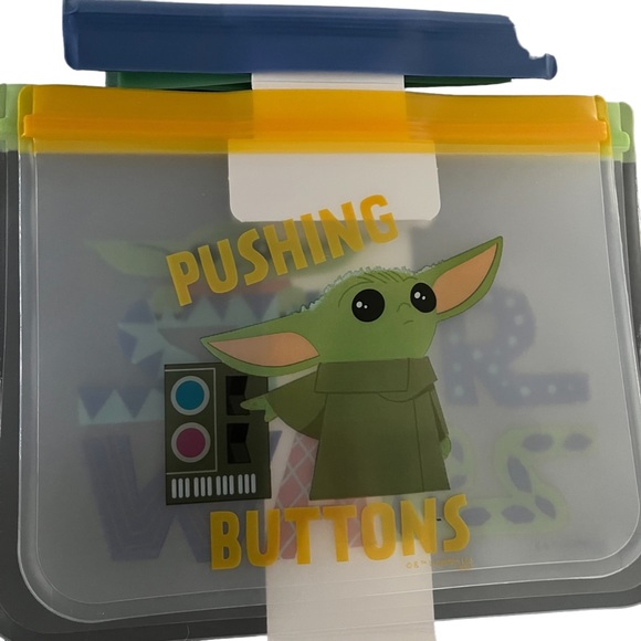 Star Wars The Mandalorian Yoda 4PK of Reusable Snack Bags NWT - Picture 2 of 6